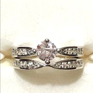 New Sterling silver white sapphire wedding ring set size 5.75
